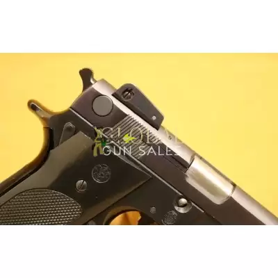 Smith and Wesson Model 559 (Scarce)